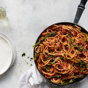 Make Quick Puttanesca Spaghetti